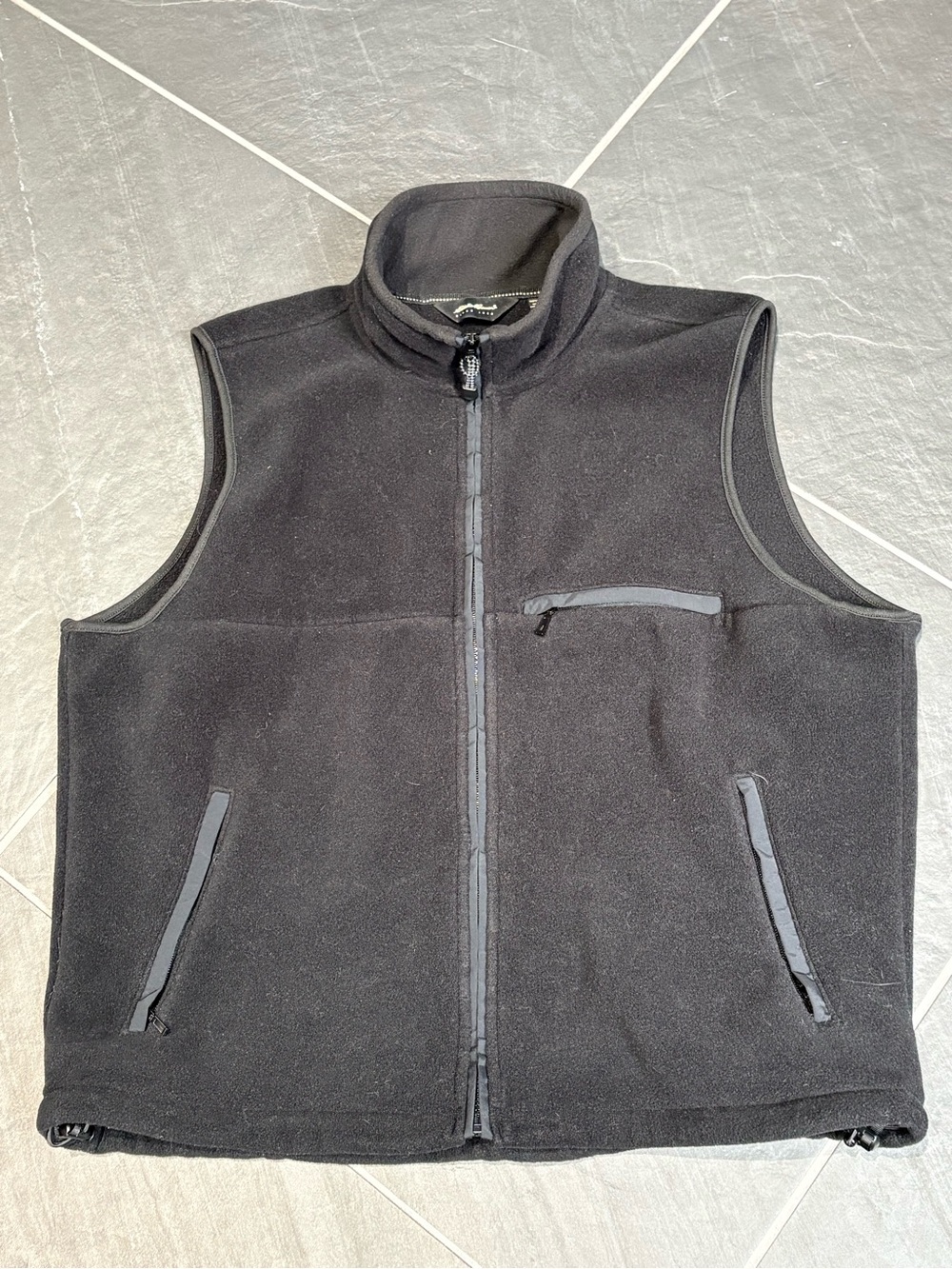 Eddie Bauer Black Fleece Vest Large